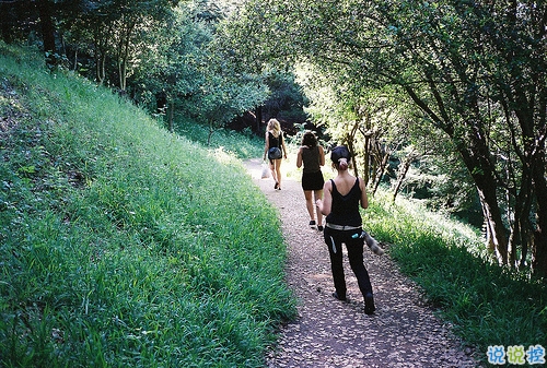 青春友情天长地久的说说带图片 万水千山有你们陪我一起走过15