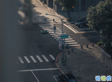 难受想哭的爱情句子 感觉对方很冷淡的句子2