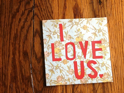 适合喜欢一个人时发的甜蜜爱情说说带图片 有你有我有吃的就又是美好的一天2