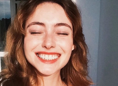 爱情治愈系文字说说加配图2018最新版 人潮拥挤你自然而然的牵起我的手12