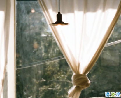 简短的带唯美的说活带图片 简单一句话说说表达心中的情感5